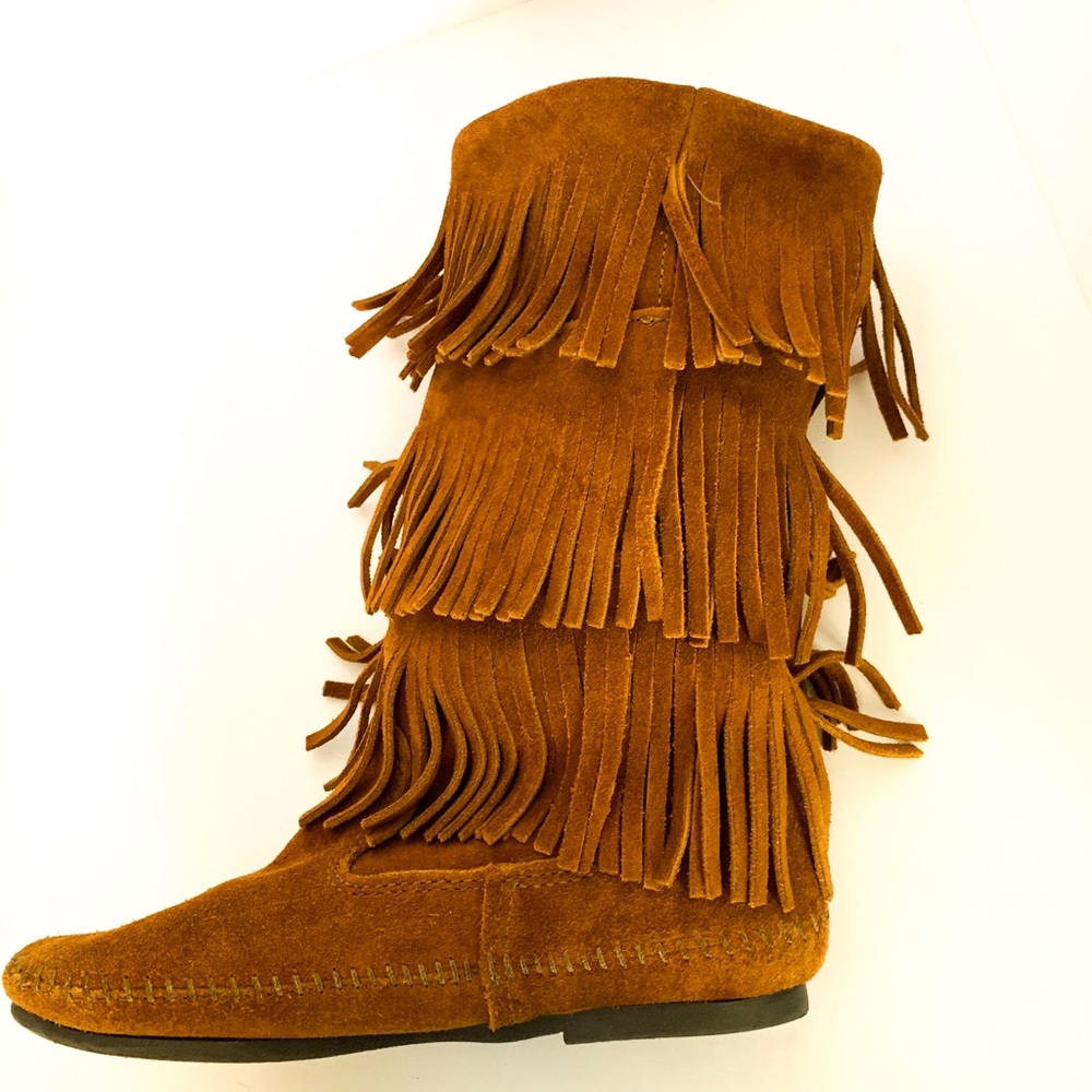 Minnetonka Suede Fringe Boots - 3 Layer Size 8 - image 5